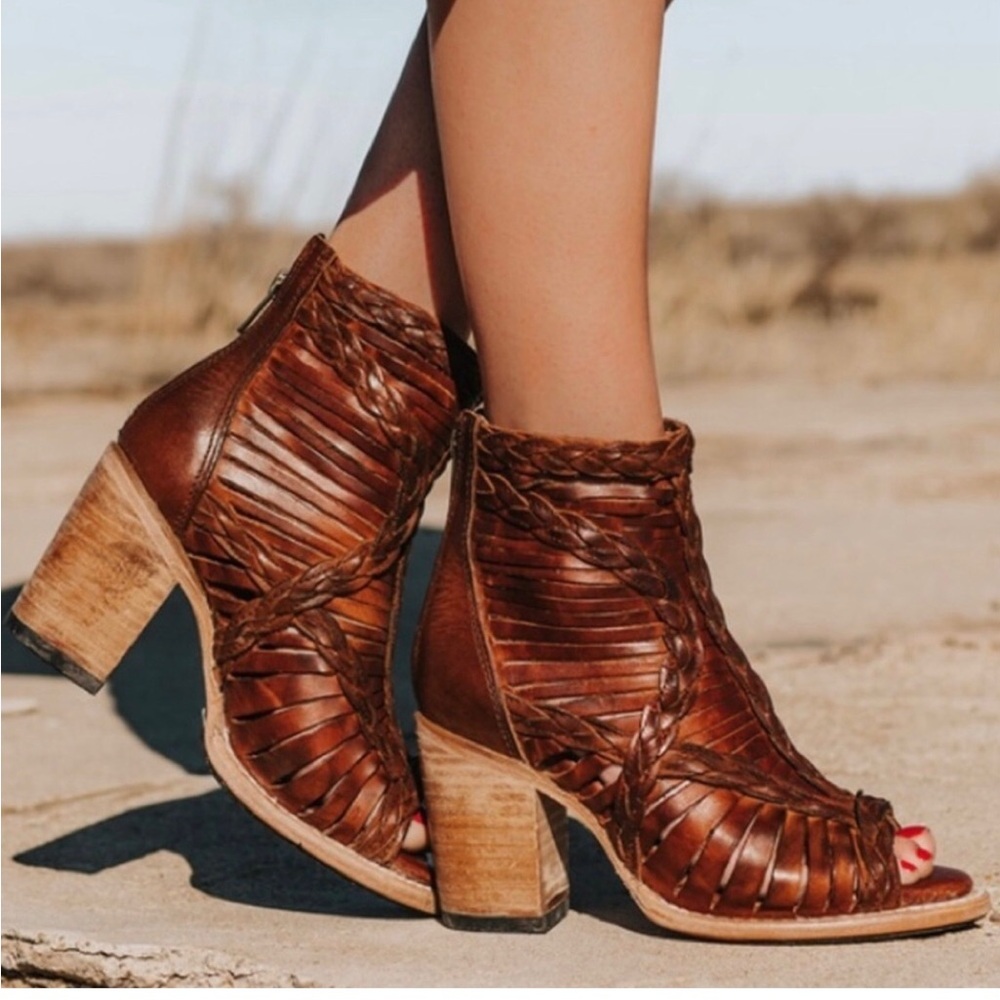 Freebird Women's Bela Boots Size 9 Cognac Brown Leather Braided Peep Toe Heels